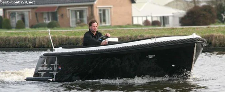BoatPhoto.coverAlt