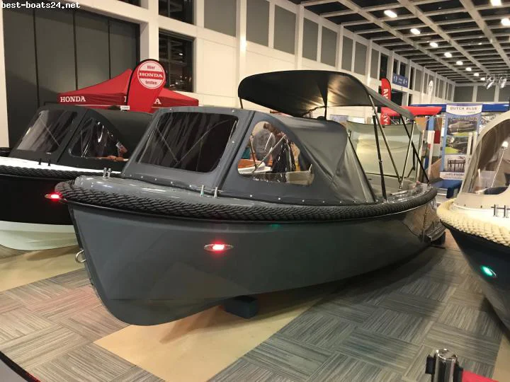 BoatPhoto.alt