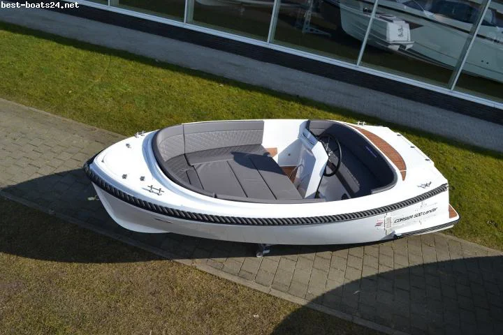 BoatPhoto.coverAlt