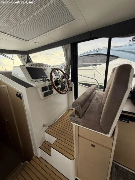 BoatPhoto.alt