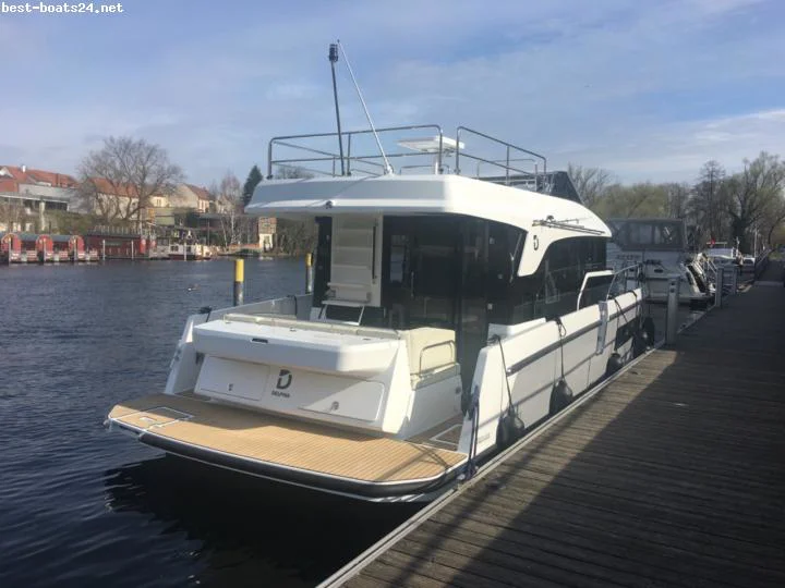BoatPhoto.alt
