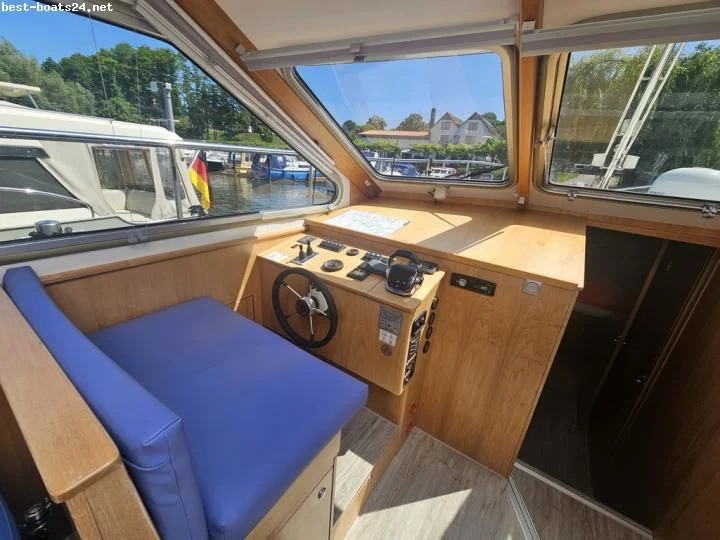 BoatPhoto.alt