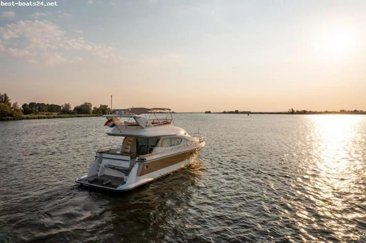 BoatPhoto.alt
