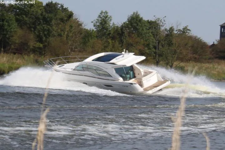 BoatPhoto.alt
