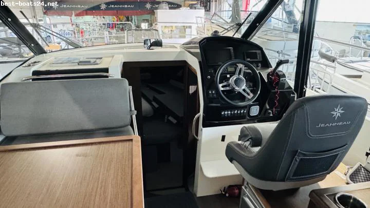 BoatPhoto.alt