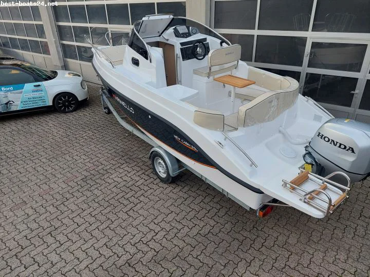 BoatPhoto.alt