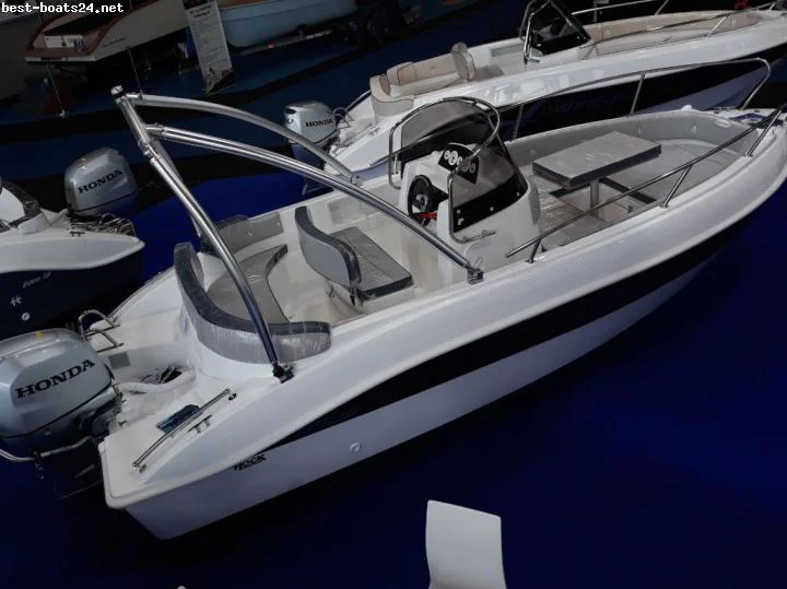 BoatPhoto.alt