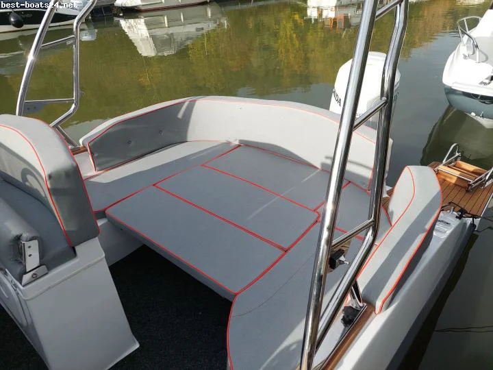 BoatPhoto.alt