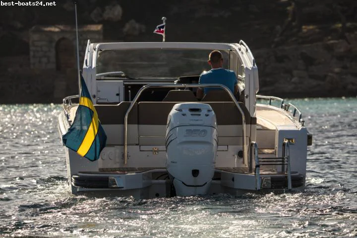 BoatPhoto.alt