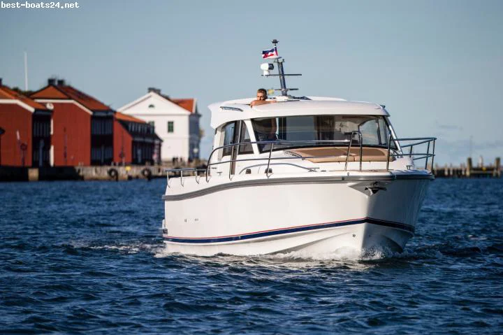 BoatPhoto.alt
