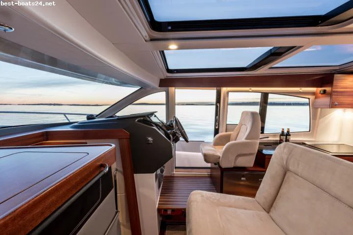 BoatPhoto.alt