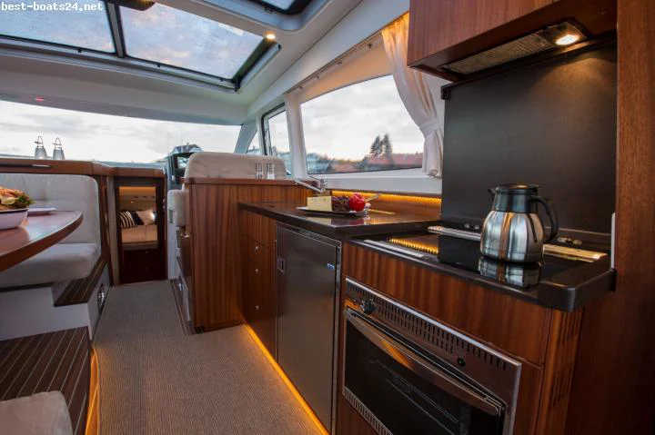 BoatPhoto.alt