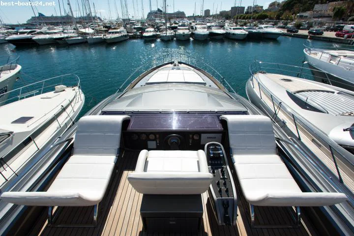 BoatPhoto.alt