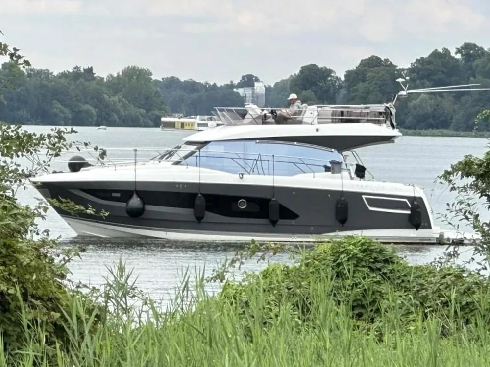 BoatPhoto.alt