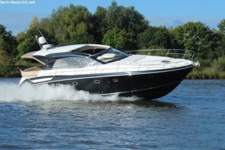 BoatPhoto.coverAlt