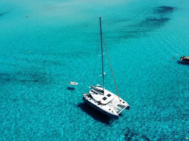 BoatPhoto.alt