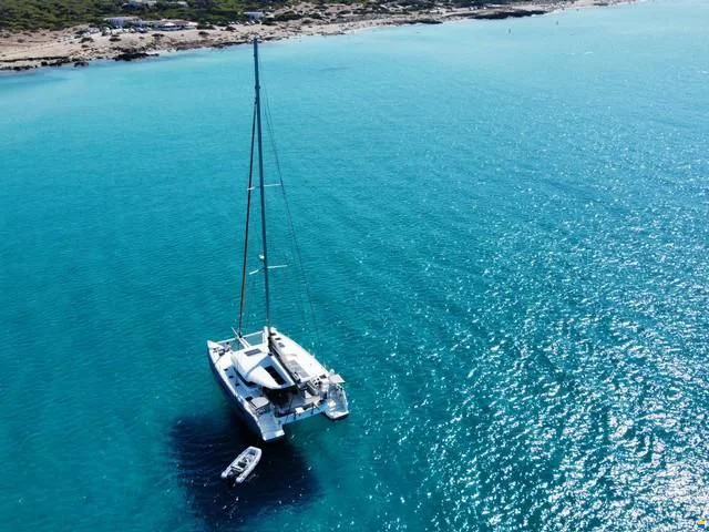 BoatPhoto.alt