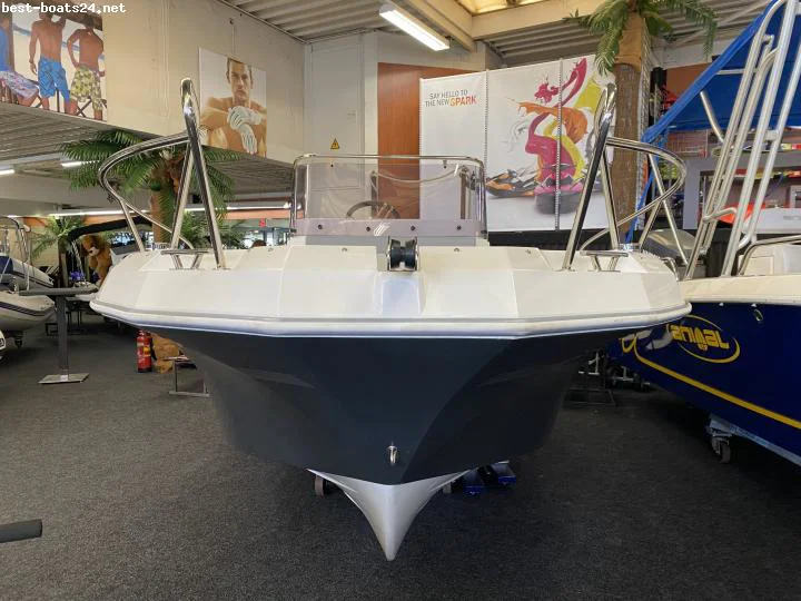 BoatPhoto.alt
