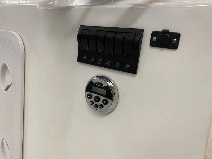 BoatPhoto.alt