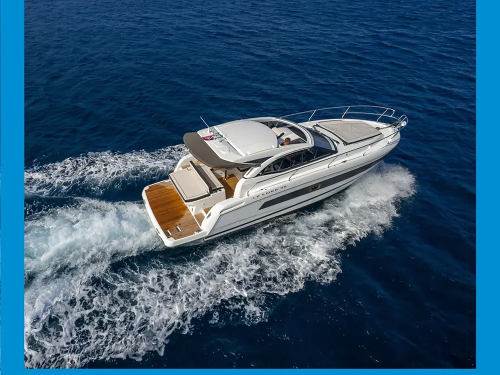 BoatPhoto.coverAlt