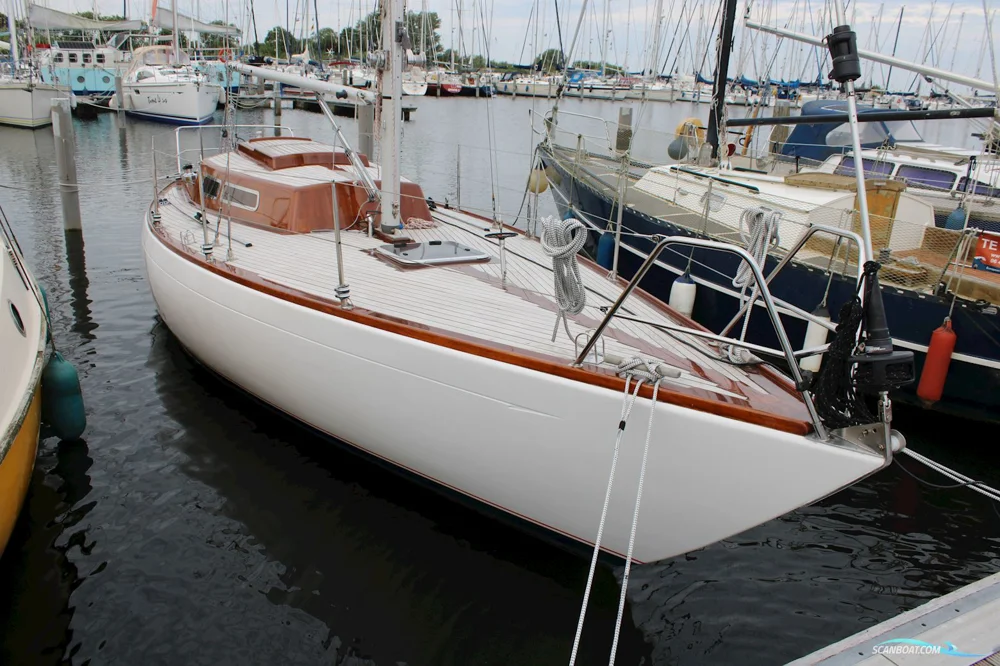 BoatPhoto.coverAlt