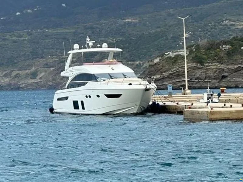 2017 SUNSEEKER 68 for sale in Limassol, Cyprus, photo 4 of 5