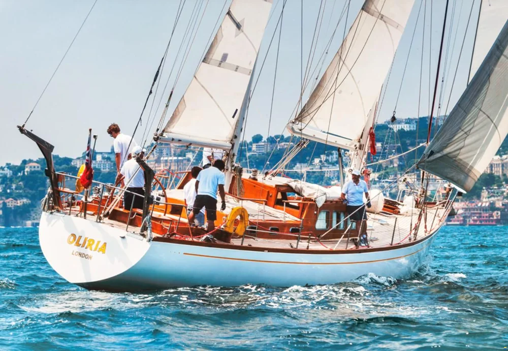 BoatPhoto.coverAlt