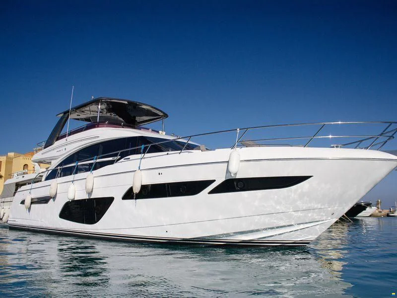2019 Princess Yachts F70 for sale in United Kingdom, photo 2 of 5