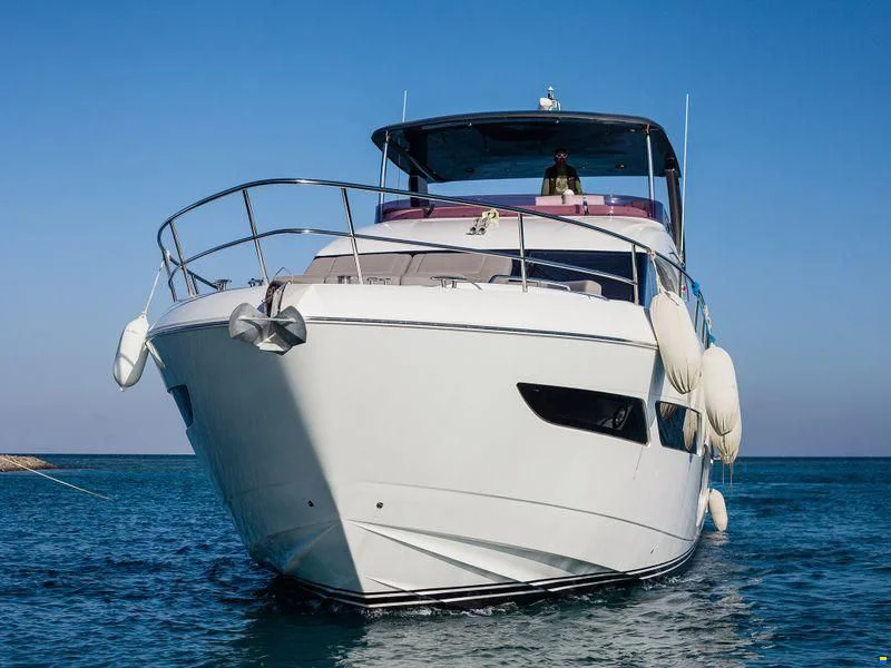 2019 Princess Yachts F70 for sale in United Kingdom, photo 3 of 5