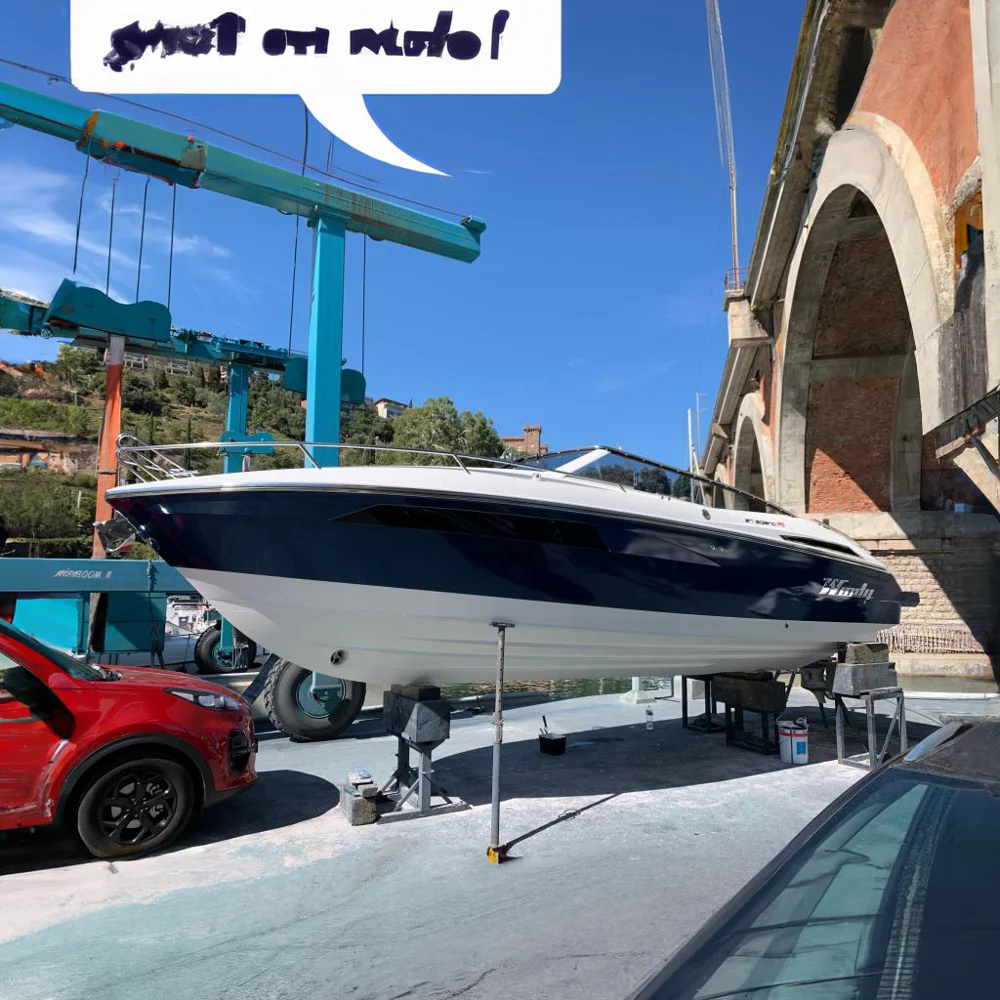 BoatPhoto.coverAlt