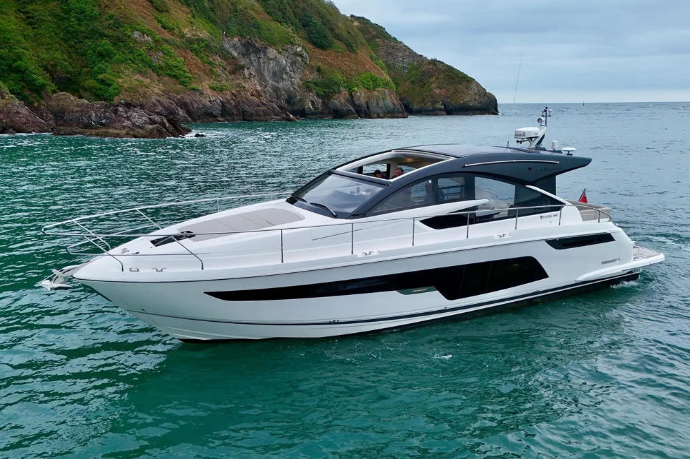 BoatPhoto.coverAlt