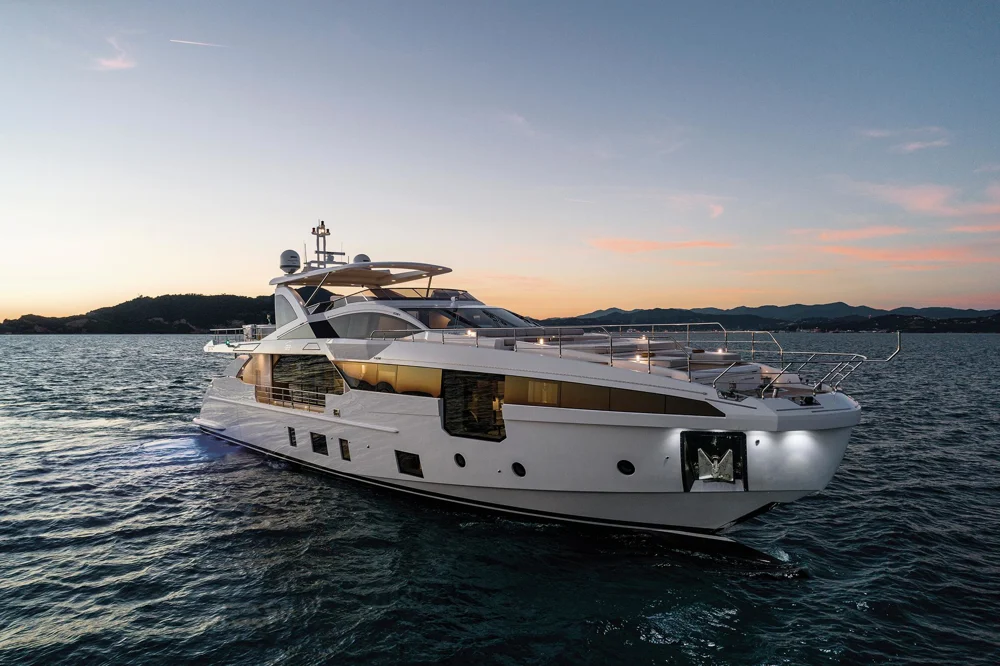 BoatPhoto.coverAlt