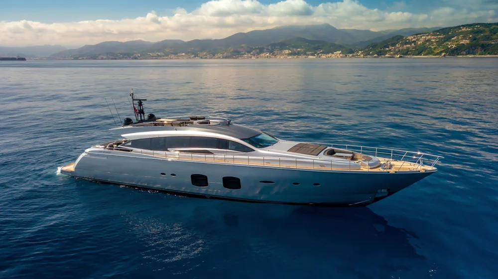 BoatPhoto.coverAlt