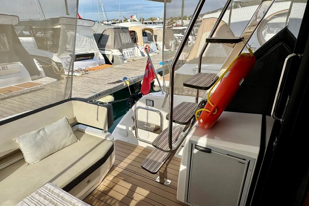 BoatPhoto.alt
