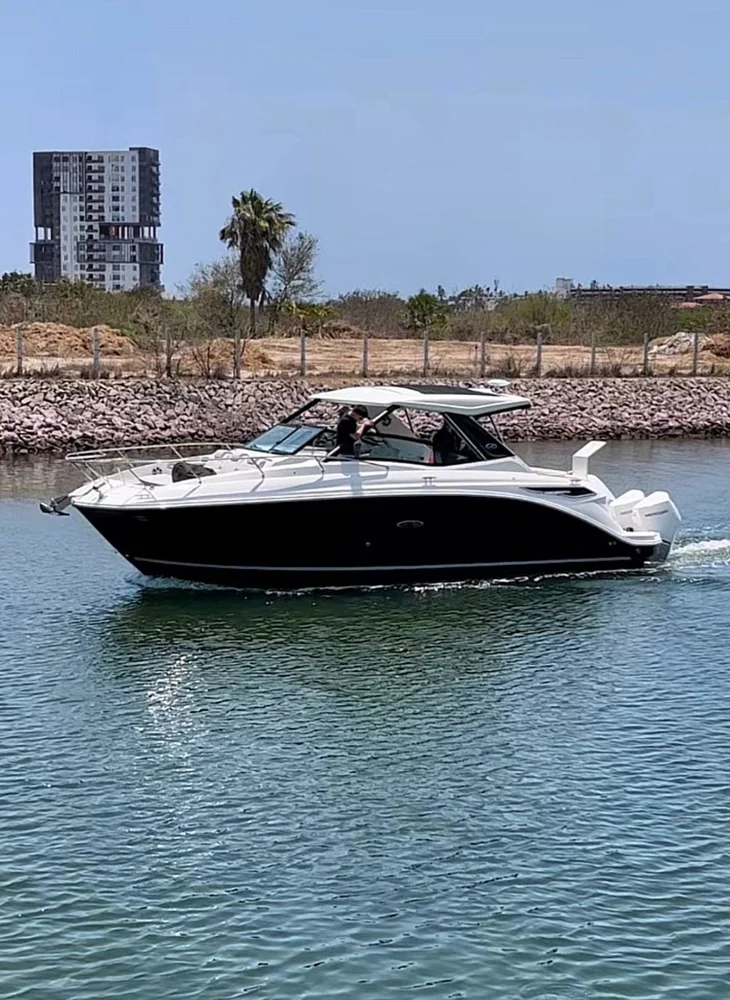 BoatPhoto.coverAlt