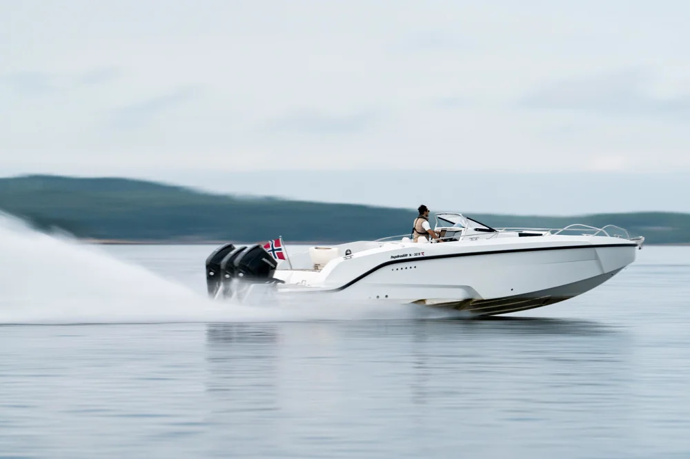 BoatPhoto.coverAlt