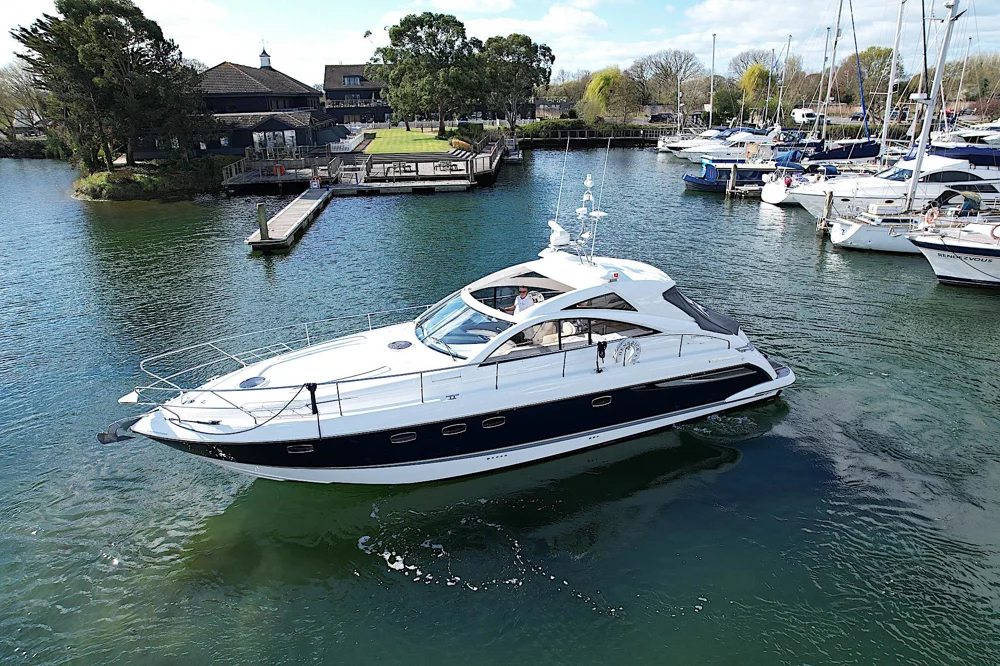 BoatPhoto.coverAlt