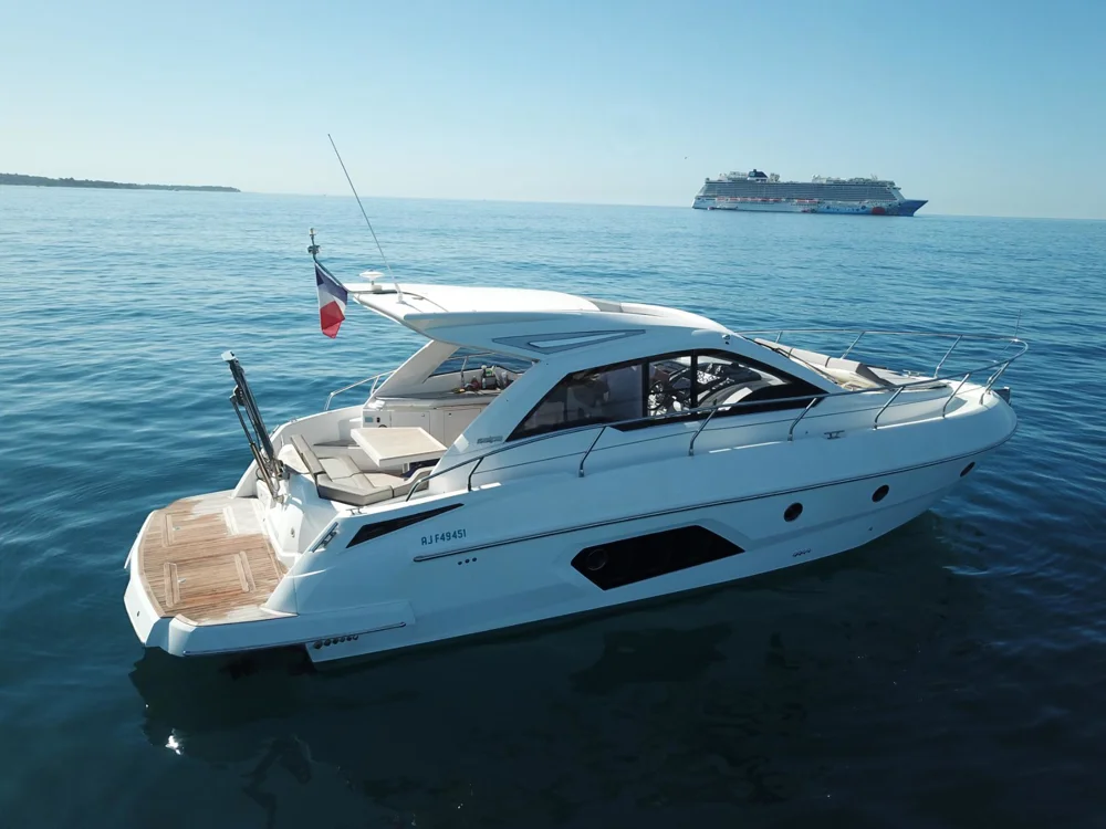 BoatPhoto.alt