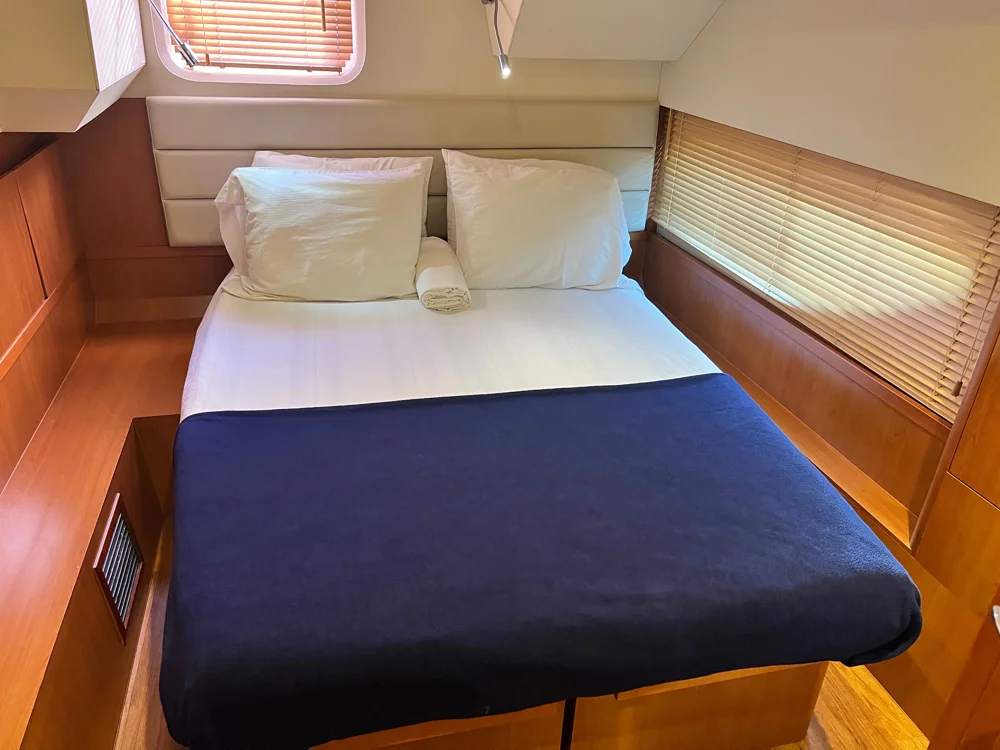 2016 AQUILA 48 for sale in British Virgin Islands, photo 3 of 5
