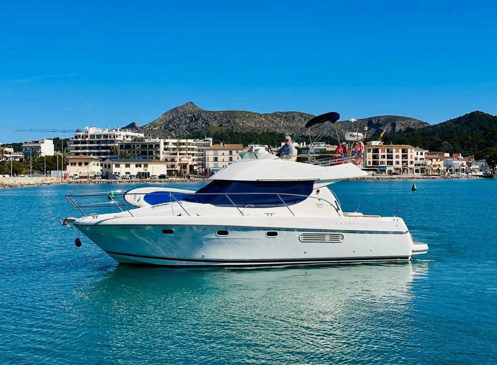 BoatPhoto.coverAlt