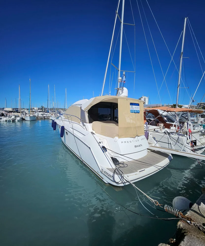 BoatPhoto.coverAlt