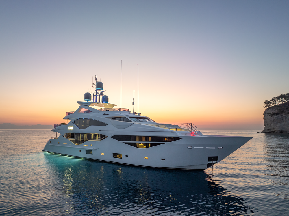 BoatPhoto.coverAlt