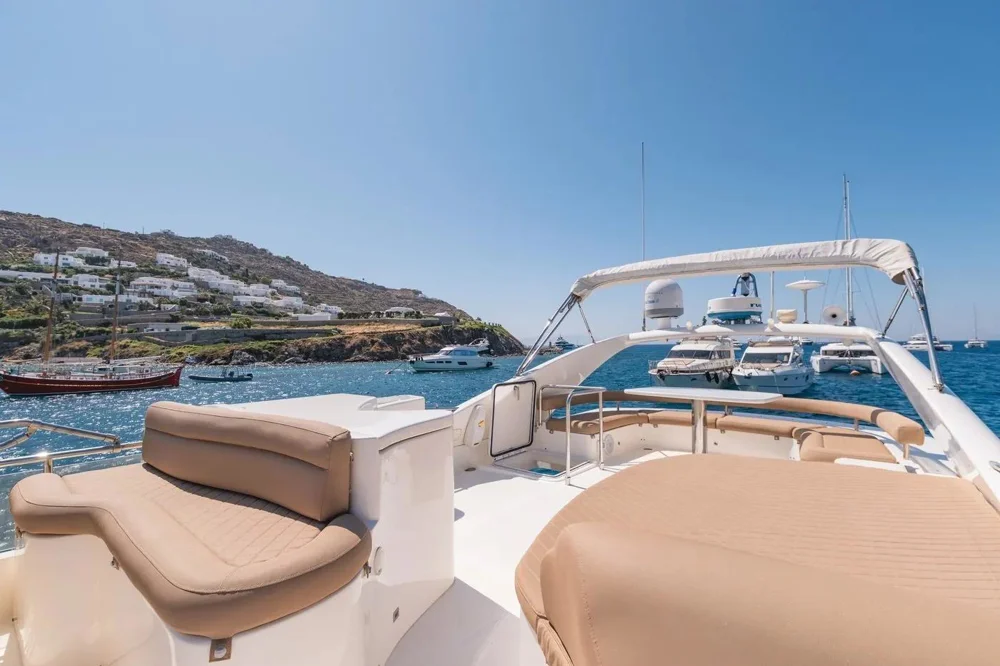 2001 FERRETTI 620 for sale in Athens, Greece, photo 4 of 5