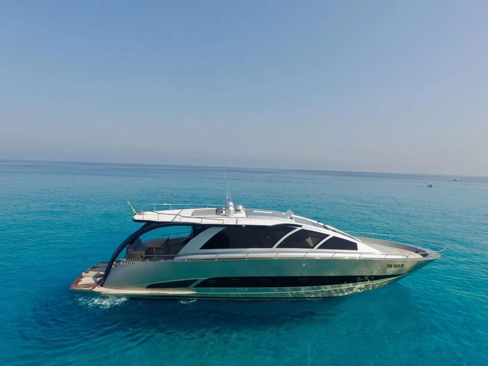 BoatPhoto.coverAlt