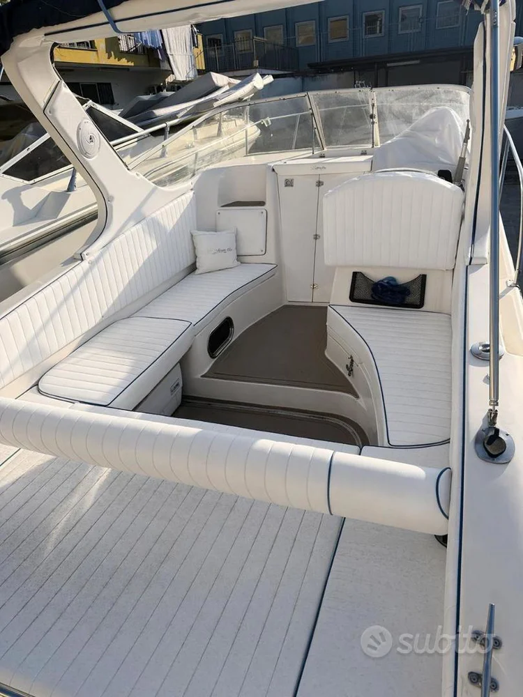 BoatPhoto.alt