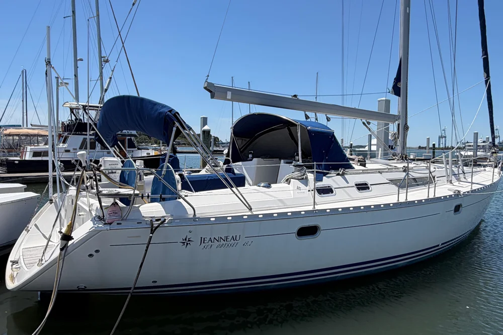 BoatPhoto.coverAlt