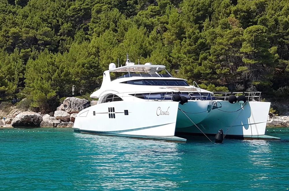 BoatPhoto.coverAlt