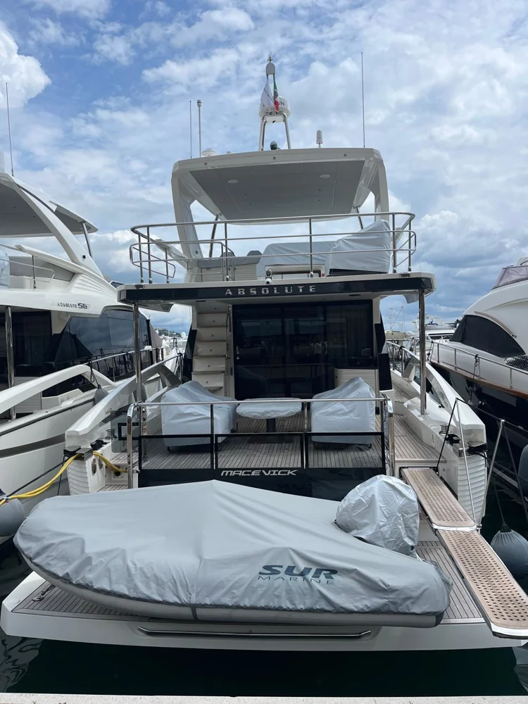 BoatPhoto.coverAlt