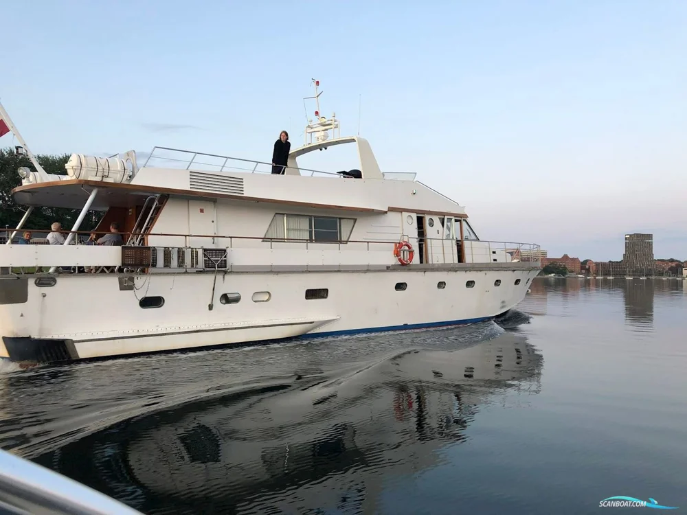 BoatPhoto.alt