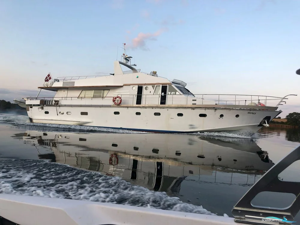 BoatPhoto.alt